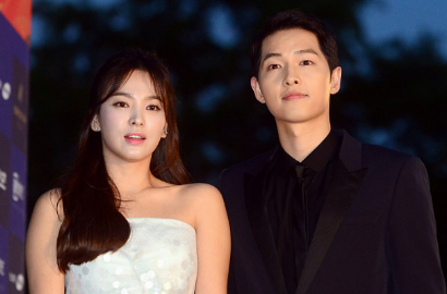 Cieee, Song Joong Ki-Song Hye Kyo Duduk Sebelahan di Korea Popular Culture and Arts Awards
