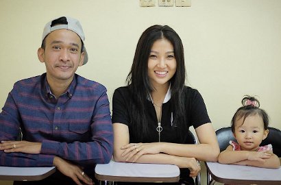 Jalan-Jalan Pagi Bareng Ruben, Daster Sarwendah Malah Bikin Netter Gagal Fokus