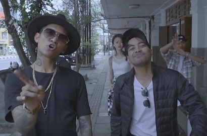 Gambarkan Suasana Kota, Young Lex-Gamaliel GAC Kece di MV Kolaborasi 'Slow'
