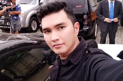 Terserang Penyakit Kanker, Aldi Taher Pilih Mundur dari Dunia Hiburan?