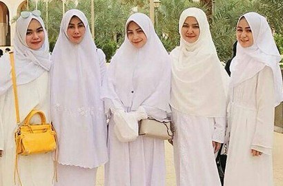 Tinggalkan Rafathar, Nagita Dibully Haters Umroh Demi Pencitraan