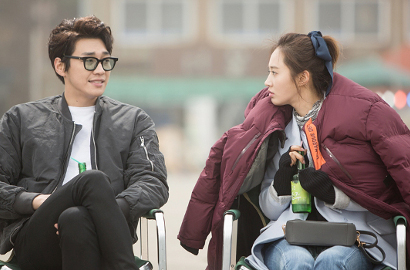 Tutup Mulut Yuri Pakai Tangan, Kim Young Kwang Bikin Kaget di 'Gogh, Starry Night'