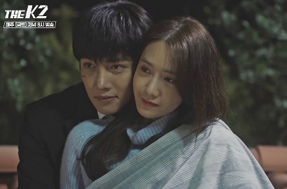 Mesra-Mesraan di Atap, Ji Chang Wook dan Yoona Bikin Fans 'K2' Heboh