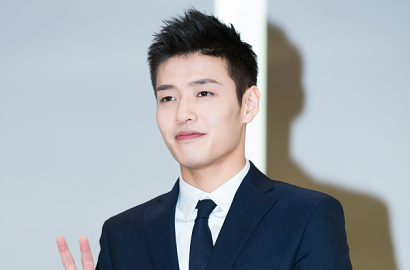 Main Drama Bareng, Kang Ha Neul Pilih IU Atau Kang Sora?
