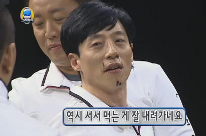 Kocaknya Yoo Jae Suk cs Makan dalam Posisi Tubuh Terbalik di 'Infinity Challenge'