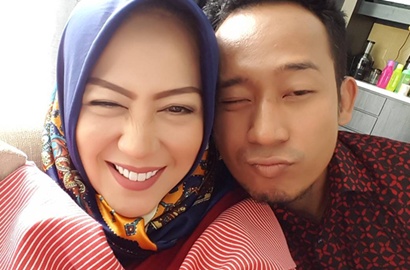 Belum Juga Dikaruniai Momongan Lagi, Denny Cagur dan Istri Akui Adopsi Anak