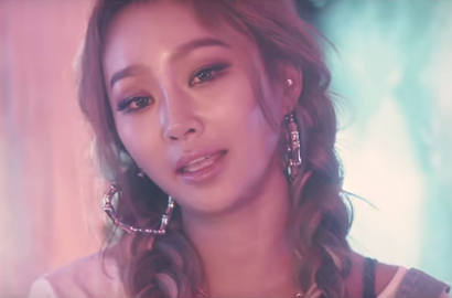 Manis Manja, Hyorin Sistar Tampil Menggoda di Video Klip 'One Step'