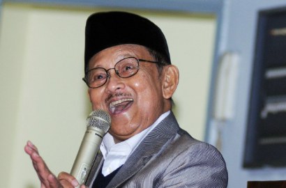Dikabarkan Meninggal, Apa Yang Dilakukan BJ Habibie di Jerman?