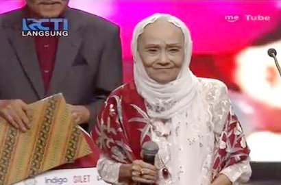 Berikan Hadiah Rumah untuk Laila Sari, Silet Awards Bikin Netter Nangis