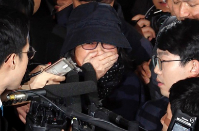 Tersandung Kasus Nepotisme, Choi Soon Sil Teman Presiden Korsel Ditahan