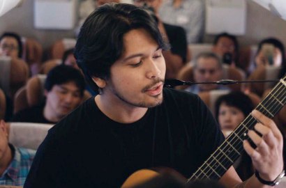 Cium Bibir Cowok, Perut Buncit Petra Sihombing Bikin Ngakak Netter