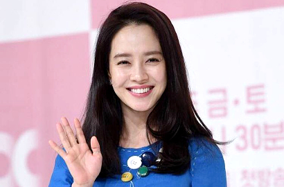 Tampilkan Beragam Ekspresi, Song Ji Hyo Makin Mempesona di 'My Wife Is Cheating'