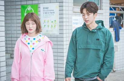 'Kim Bok Ju' Rilis Poster, Nam Joo Hyuk Antusias Pamer Gendong Lee Sung Kyung