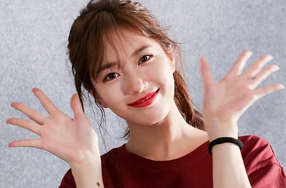 Pakai Cincin Berlian di Jari Manis, Suzy Akan Menikah dengan Lee Min Ho?