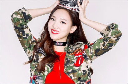 Nayeon Ungkap Pengalaman Makan Bareng Park Jin Young
