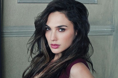 Pose Mesra Bareng Suami, Gal Gadot 'Wonder Woman' Umumkan Hamil Anak ke-2