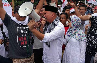 Ahmad Dhani Dipolisikan Karena Hina Jokowi, Netter Sindir Karma Dibayar Kontan