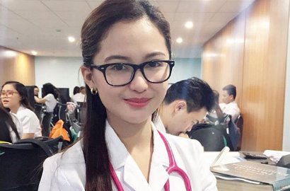 Bikin Heboh, Ini Dia Dokter Sunat Paling Cantik di Dunia