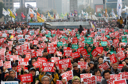 Desak Presiden Park Mundur, 43 Ribu Warga Korsel Gelar Demo