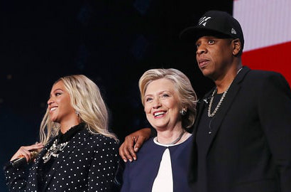 Konser Buat Hillary Clinton, Beyonce Ajak Penonton Torehkan Sejarah