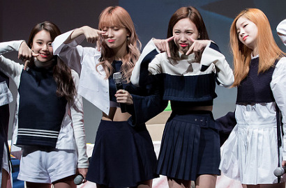 Tak Sempat Karaoke, Twice Ubah Asrama Mirip Lantai Dansa