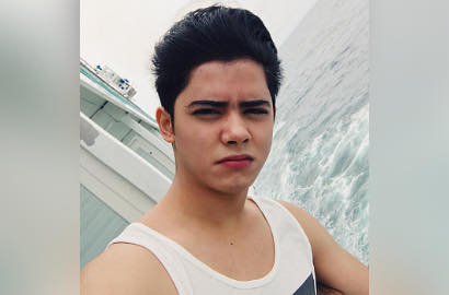 Pose 'Panas', Aliando Bikin Netter Histeris Lihat Tato Baru Miliknya