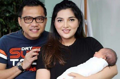 Bernuansa Nasionalisme, Lucunya Putra Ashanty Didandani Pakai Blangkon