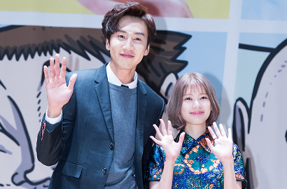 Romantis, Jung So Min Payungi Lee Kwang Soo dari Hujan di 'Sound of Heart'