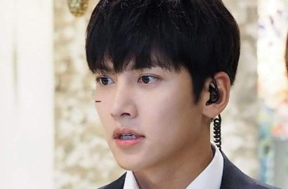 Dapat Kiriman Truk Makanan, Ji Chang Wook Pose Ceria di BTS 'K2'