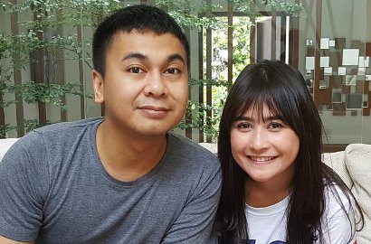 Kocak, Prilly Latuconsina Cs Melongo di Poster Film 'Hangout'