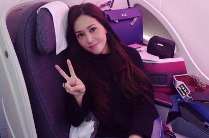 Liburan ke Inggris, Maia Estianty Ketahuan Janjian dengan CEO Ganteng