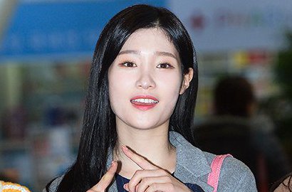 Tampil Cantik di Bandara, Jung Chae Yeon IOI Malah Dapat Komentar Nyinyir