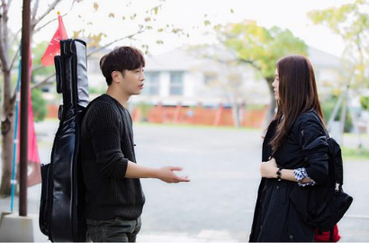 Pertama Kali Ketemu, Lee Yo Won Bikin Jin Goo Jatuh Cinta di 'Night Light'