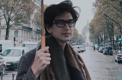 Pose Ganteng di Paris, Dimas Beck Malah Dikira 'Nyasar' ke Solo