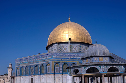 Volume Adzan di Israel Dibatasi, Palestina Berontak