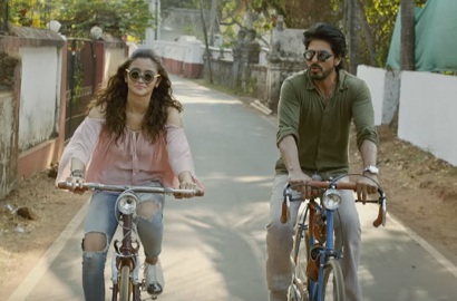 Shahrukh Khan Nasehati Alia Bhatt Soal Cinta di Teaser 'Dear Zindagi'
