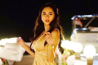 Aura Kasih Belajar Bahasa Jawa Demi 'Nyinden' di Pagelaran Wayang