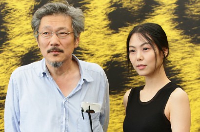 Jalin Hubungan dengan Kim Min Hee, Sutradara Hong Sang Soo Gugat Cerai Istri