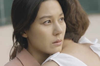 Jadi Kepala Sekolah, Kim Ha Neul Bersimpuh ke Yoo In Young di Trailer 'Misbehavior'