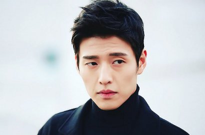 Bikin Lupa Wang Wook, Kang Ha Neul Super Ganteng Jadi Cameo di 'Entourage'