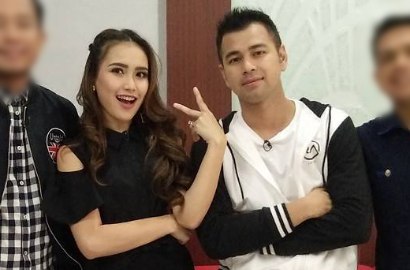 Ditanya Isu Umroh dengan Raffi, Ayu Ting Ting: Dia Lagi Dia Lagi