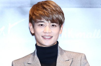 Minho SHINee Ngaku Bibirnya Kering Gara-Gara Kesepian, Kode Minta Cium?