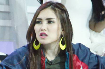 Sempat Disalahkan, Fans Malah Minta Ayu Ting Ting Tetap Ada di 'I Can See Your Voice 2'