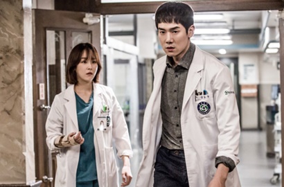 Tenaga Medis Puji CPR Yoo Yeon Seok-Seo Hyun Jin di 'Romantic Doctor' Realistis
