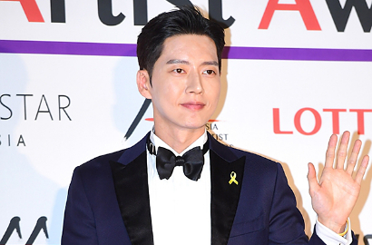 Gantengnya Park Hae Jin Jadi Pekerja Kantoran di 'The Seventh First Kiss'