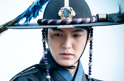 Berlatar Hujan Salju, Lee Min Ho Siap Bertarung di 'Legend of the Blue Sea'