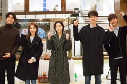 Gantengnya Lee Dong Wook-Goong Yoo Jalani Ritual Keberuntungan 'Goblin'