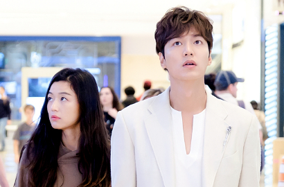 Usai Film Era 80-an, 'Legend of the Blue Sea' Dituding Plagiat 'Sherlock'