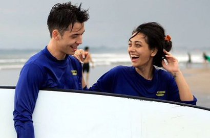 Peluk Mesra Stefan William, 'Tangan Nakal' Celine Bikin Heboh