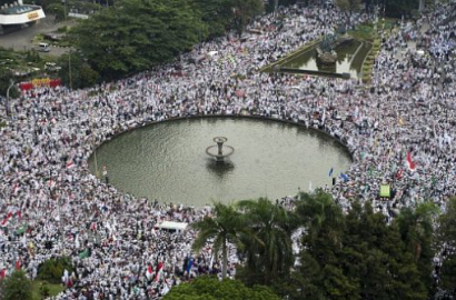 Tak Ada Pemberitahuan, Demo 25 November di Depan DPR Batal?